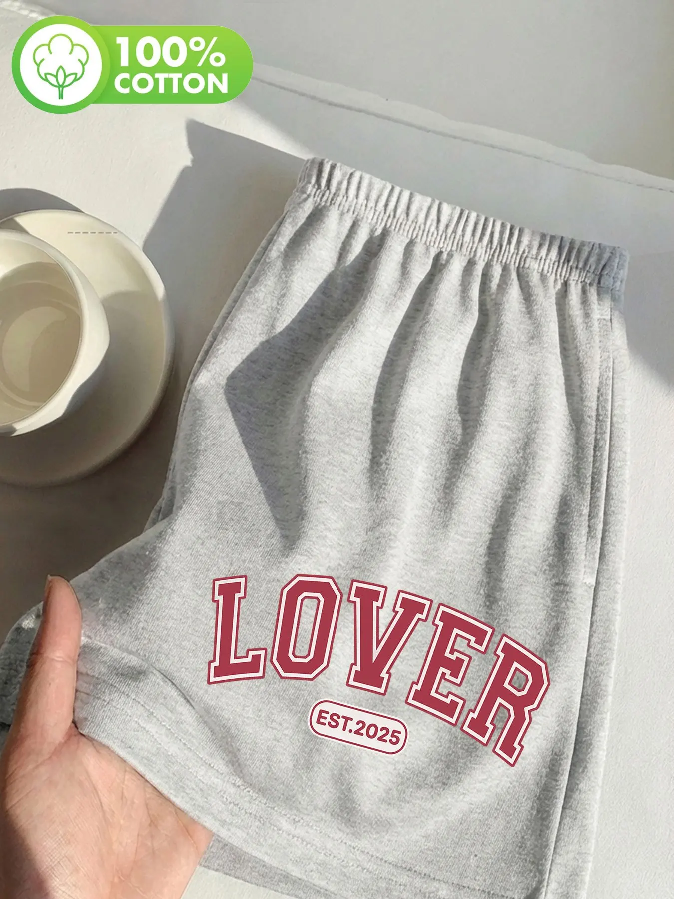 

Женские повседневные шорты с современным дизайном, простым принтом, из чистого хлопка, свободного кроя, с высокой талией, универсальные.