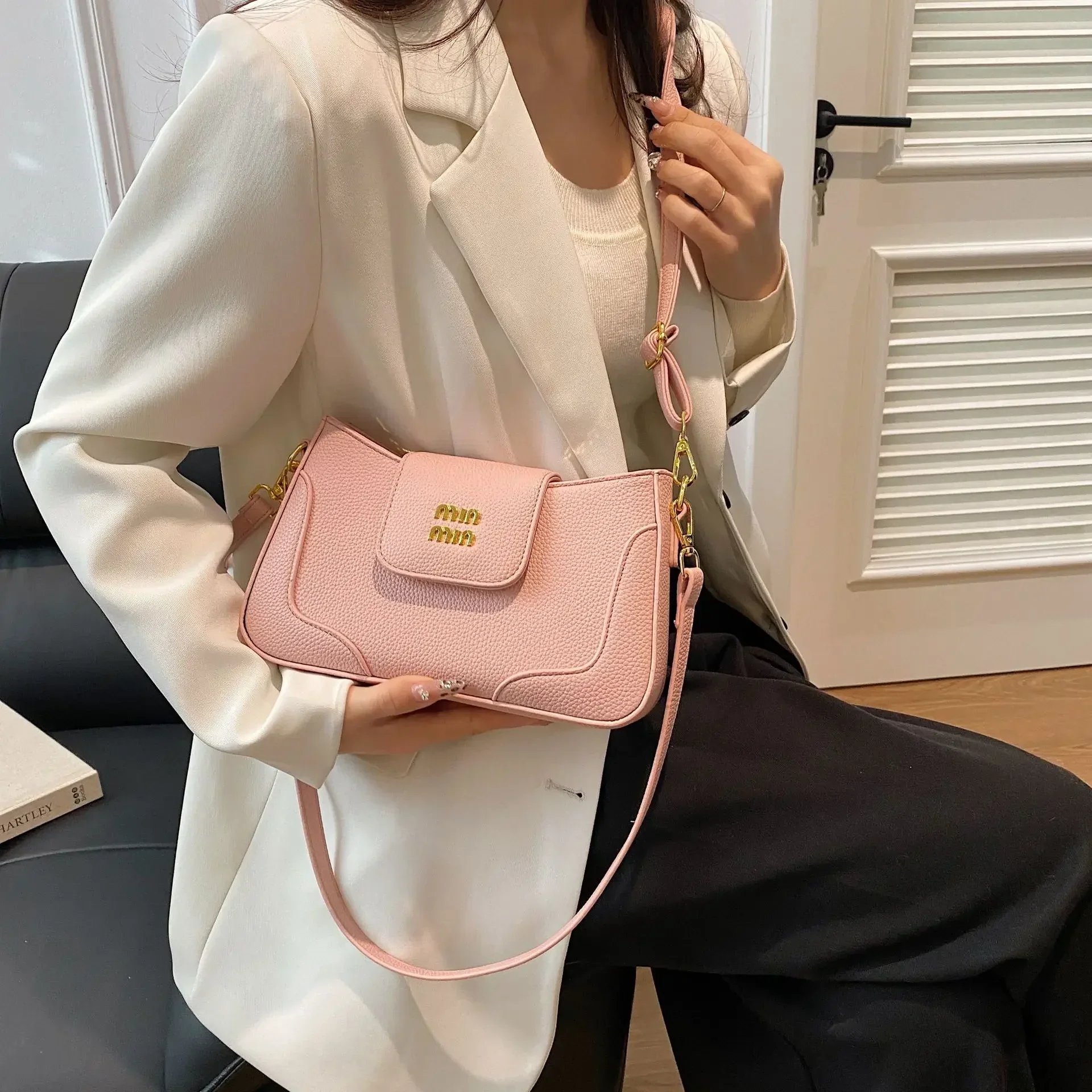 2025 Novo! Bolsa retrô francesa feminina crescente nas axilas – moderna, elegante e versátil, pequena praça