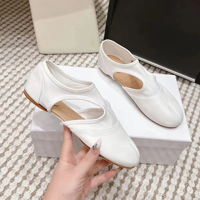 

2026 Early Spring Korean Split-Toe Flat Ballet Flats for Women Round-Toe Low Heel Slip-On Casual Mary Jane Shoes
