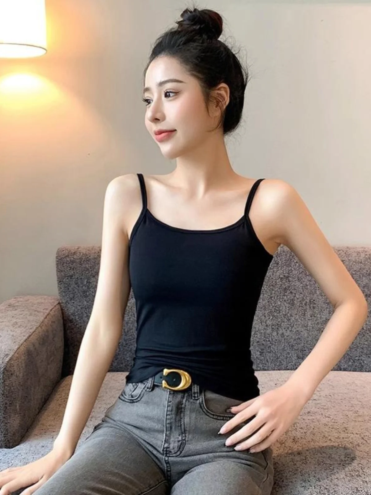 

Fenixuan 2025 новый жилет на бретелях женский летний верхняя одежда Svel Bla сексуальный внутренний тонкий топ тонкий Sle Bal Faion