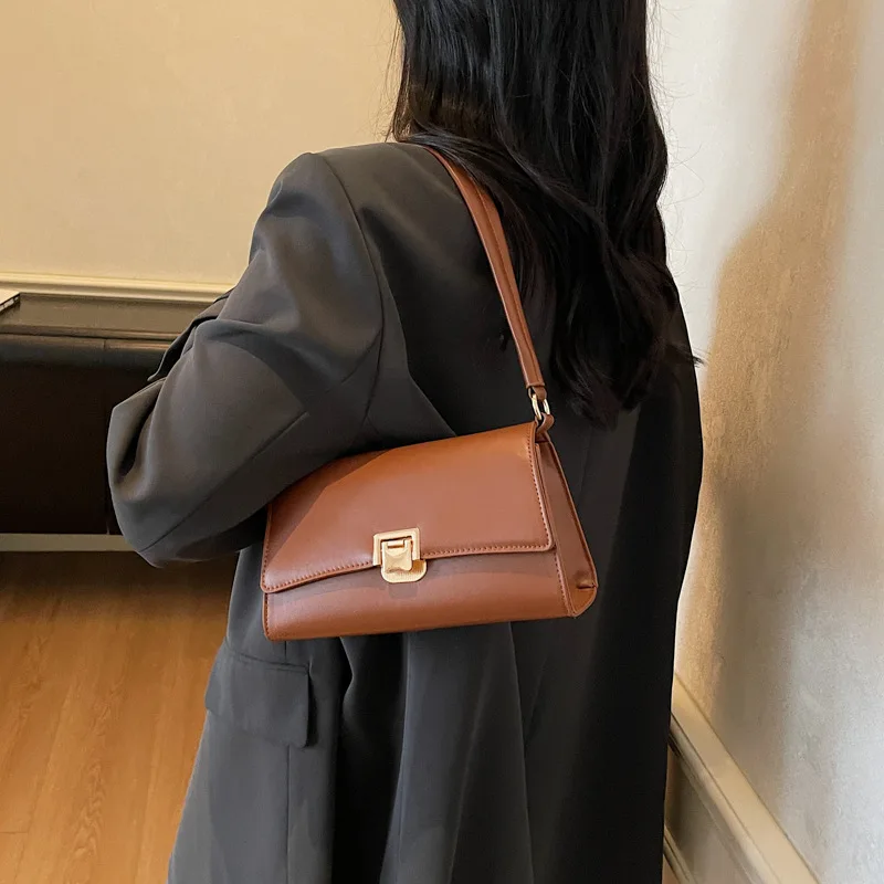 2025 A/W Bolso vintage para axila para mujer, bolso de hombro tipo bandolera multidireccional de cuero genuino, bolso retro elegante de gran capacidad