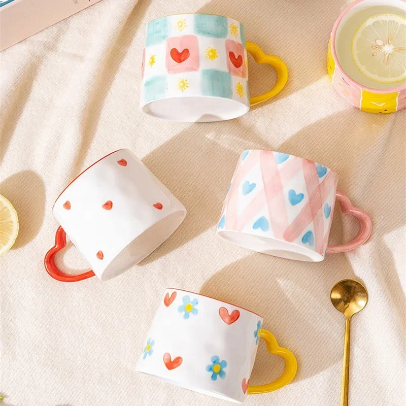 Cute INS style Ceramic Mug Creative Hand-Painted Love Heart Coffee Cup Couples Cup Breakfast Milk tea Mug Valentine\'s Day Gift