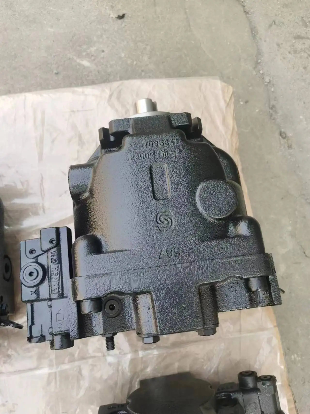 مضخة المكبس الهيدروليكي ERL ERR مضخة المكبس ERR100BLS2520NNN3K5NLA1NAAANNNNN ERR130 ERR130BRP2520NNNS4NPA1NAAANNNNNN