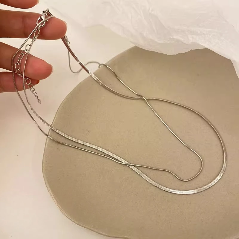 قلادة فضية بطبقة مزدوجة مكدسة على شكل عظمة الثعبان للسيدات سلسلة الترقوة الجديدة قلادة فاخرة خفيفة #4