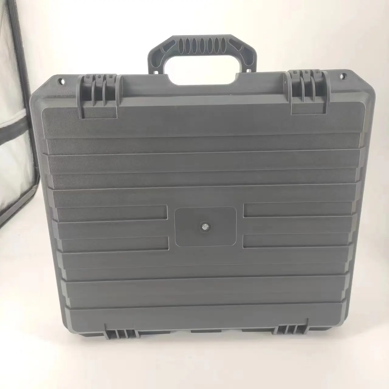 DPC081-4 Hard Plastic IP67 Waterproof Equipment Safety Protective Carrying Case With Customized Foam