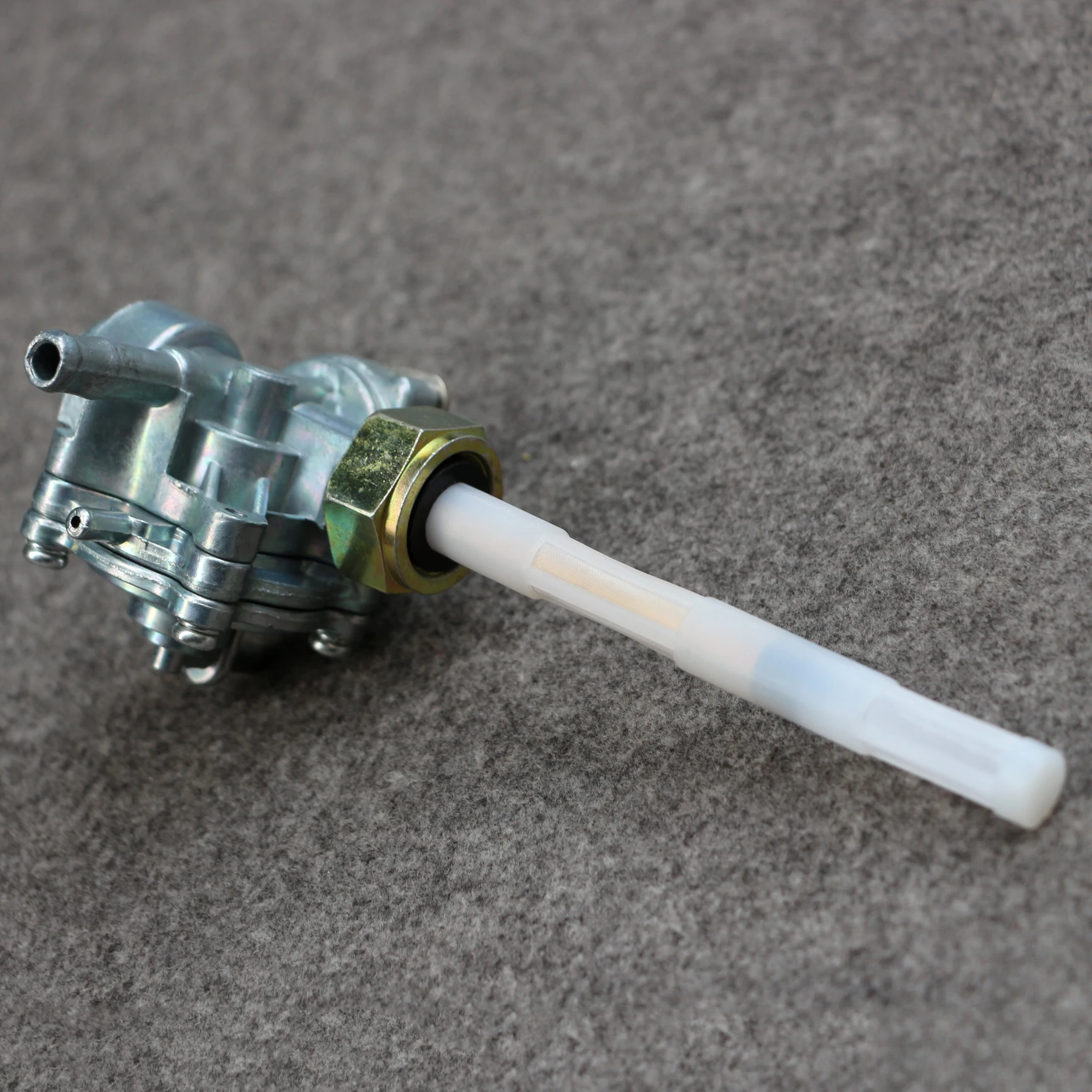 Motorcycle Fuel Valve Gas Tank Petcock Switch For Honda VT500FT CB550SC CB650SC CMX450C VT 500 CB 550 650 SC CMX 450C