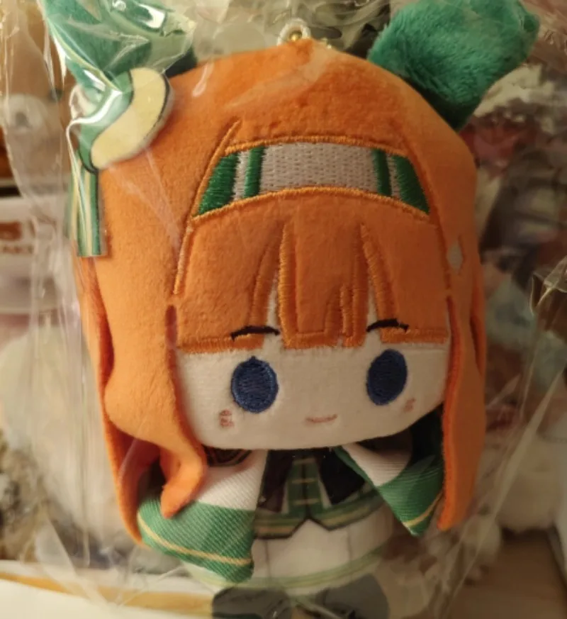Uma Musume joli Derby Tokai Teio semaine spéciale assis Pose poupées Silence Suzuka douche de riz porte-clés en peluche poupée en peluche pendentif