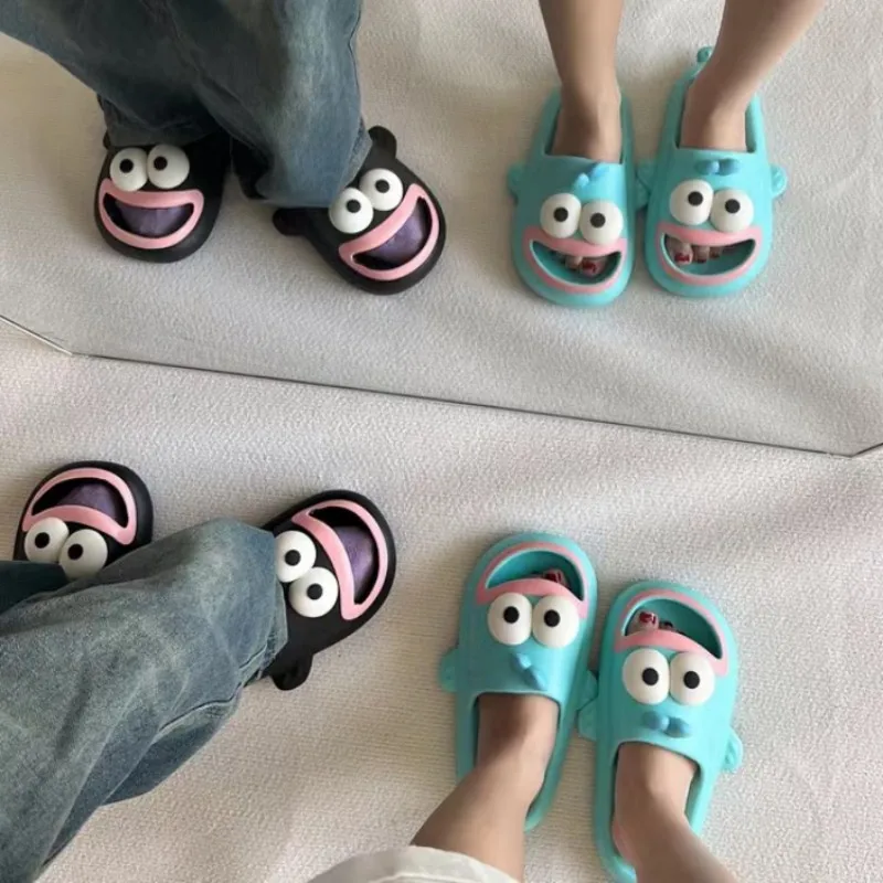 Disney Cute Big Eyed Clown Fish Slippers for Women Summer Bathroom Anti slip Thick Sole Cool Slippers for External Wear