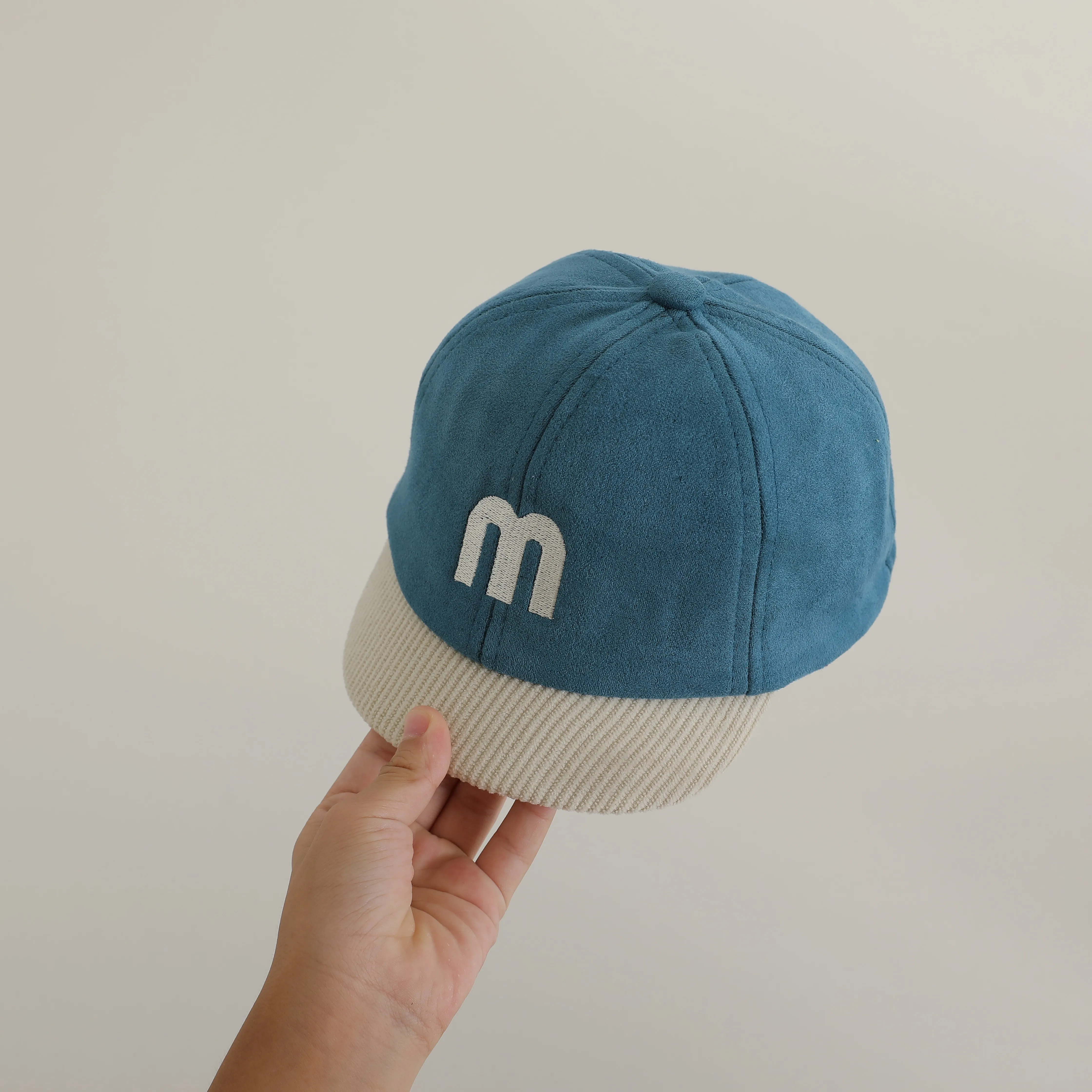 Fashion Kids Short Brim Baseball Cap Korean M-letter Children Peaked Caps Solid Color Baby Duck Tongue Hat Boys Girls Sun Visors