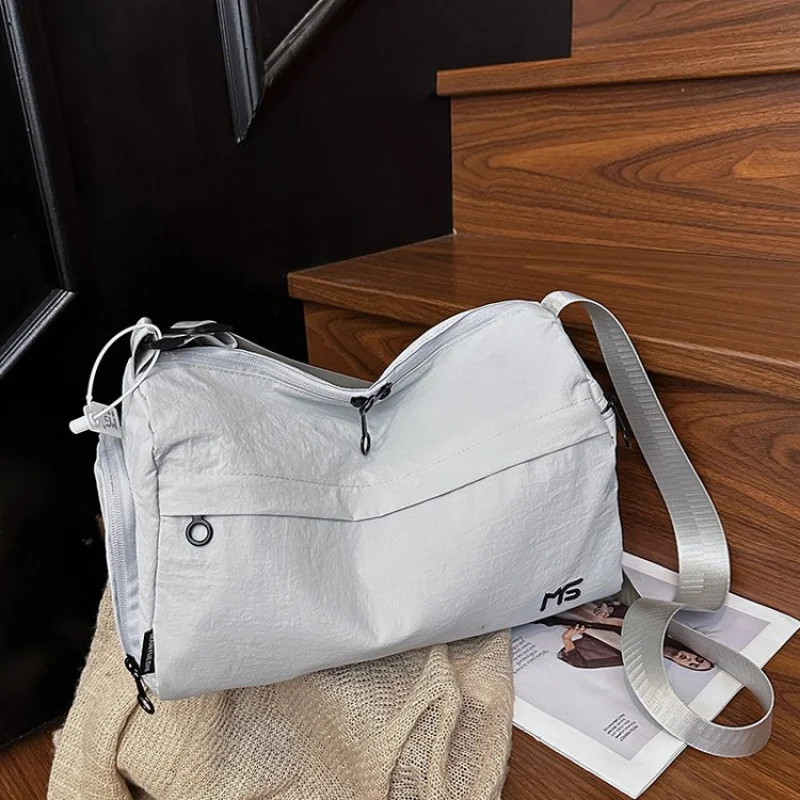 

Famous Designer Women Tote Bag Leather Handbag Shoulder Crossbody Bag Classic Elegant Spacious Design