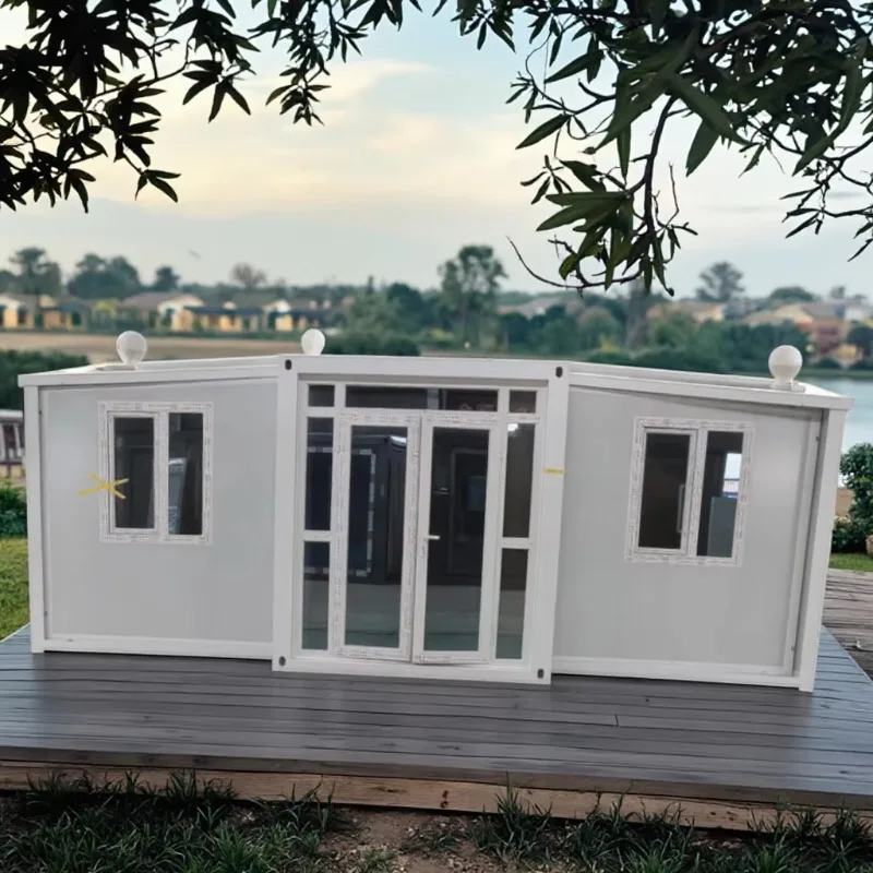 Ready Made Sandwich Panel Container House with Eco Friendly Mobile Home 20ft 40ft 3 Bedrooms Fire Retardant
