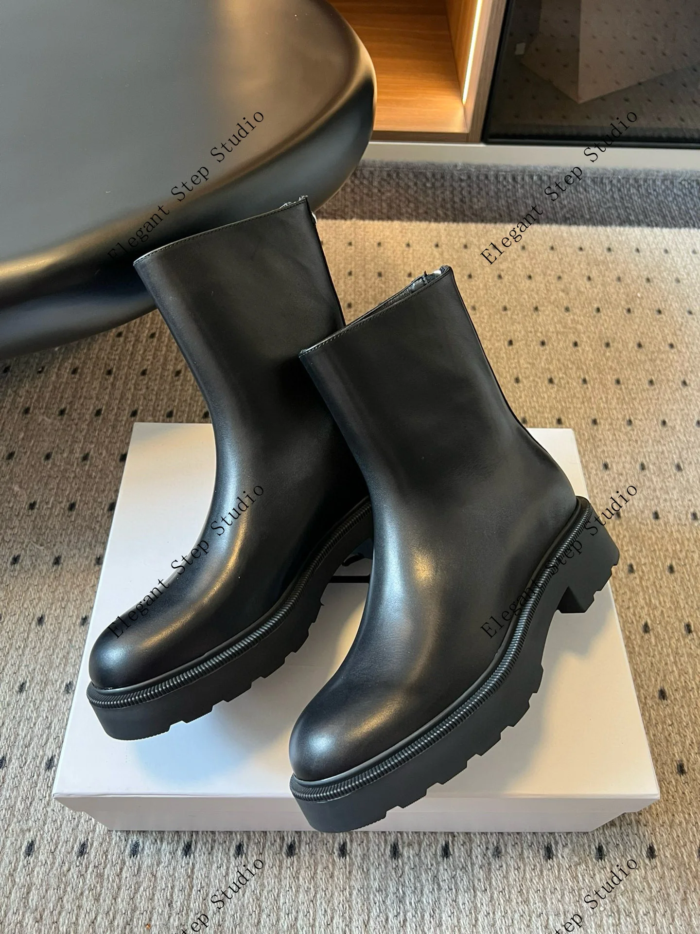 

Women's Shoes Genuine Leather Boots French Retro Square Toe Minimalist Versatile Flat Thick-soled Chelsea Boots