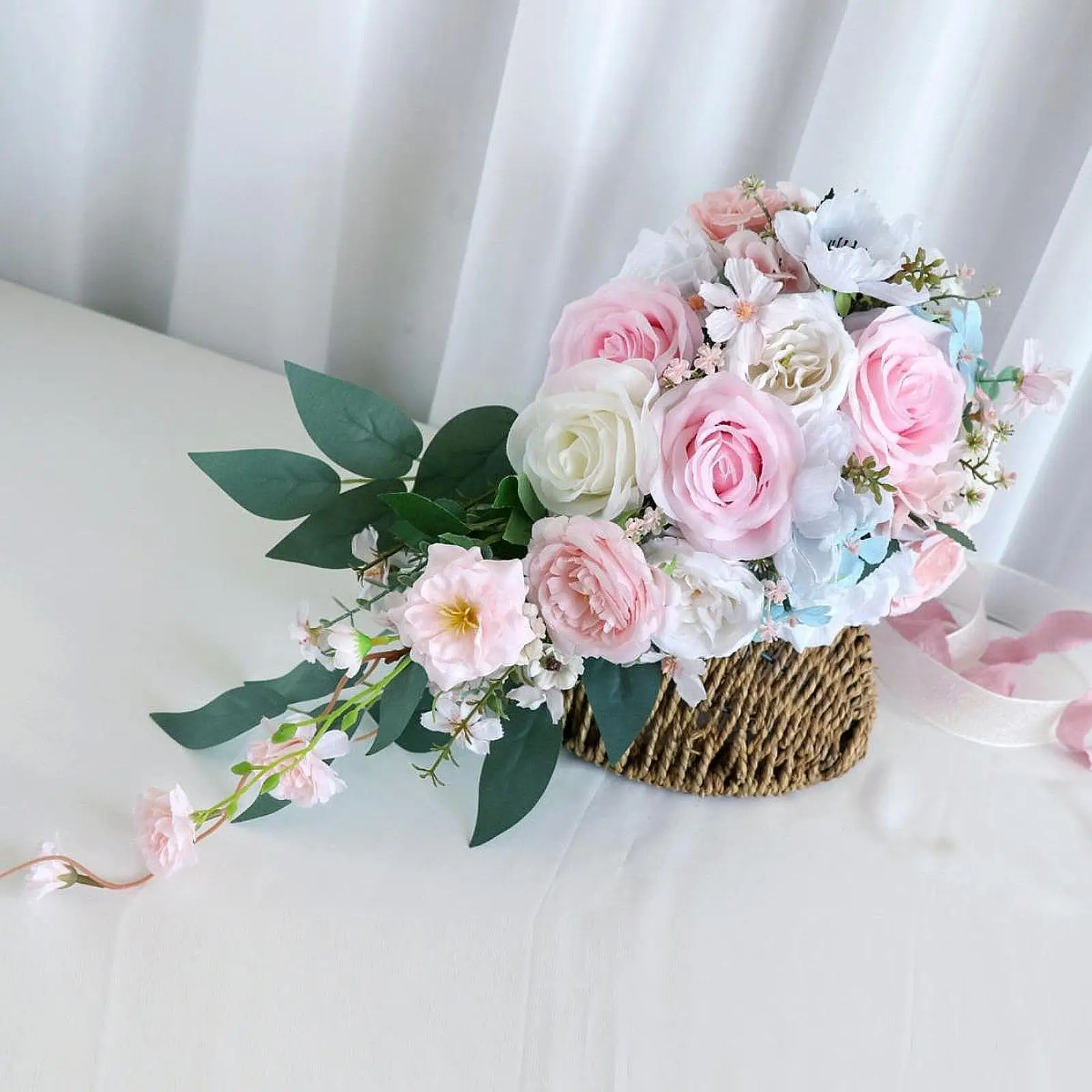 باقة الزفاف ديكور المنزل قطرة الماء أنيقة شكل شلال الزهور وهمية