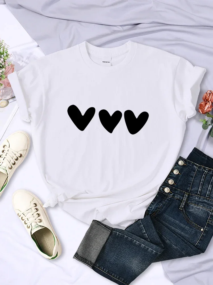 

Summer men's black heart print T-shirt, street style short-sleeved clothing, casual and breathable top