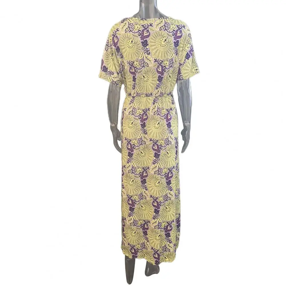 

Lightweight Maxi Dress Vintage Print Maxi Dress Elegant Half Sleeves V Neck Colorfast Fabric for Women's Summer Fashion Printed