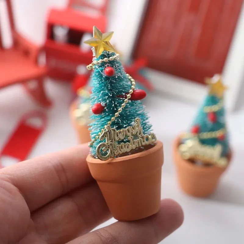1:12 Mini Dollhouse Christmas Tree Potted Plants House Foyer Model Holiday Decoration Doll Accessories Scale Home Decoration