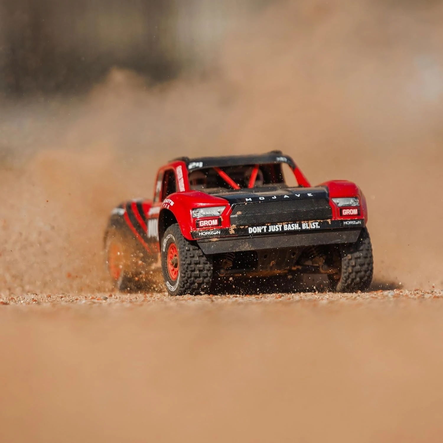 شاحنة RC 4x4 شاحنة صحراوية ذكية صغيرة الحجم، RTR (مع بطارية وشاحن متضمن) أحمر/أسود ARA2104T1