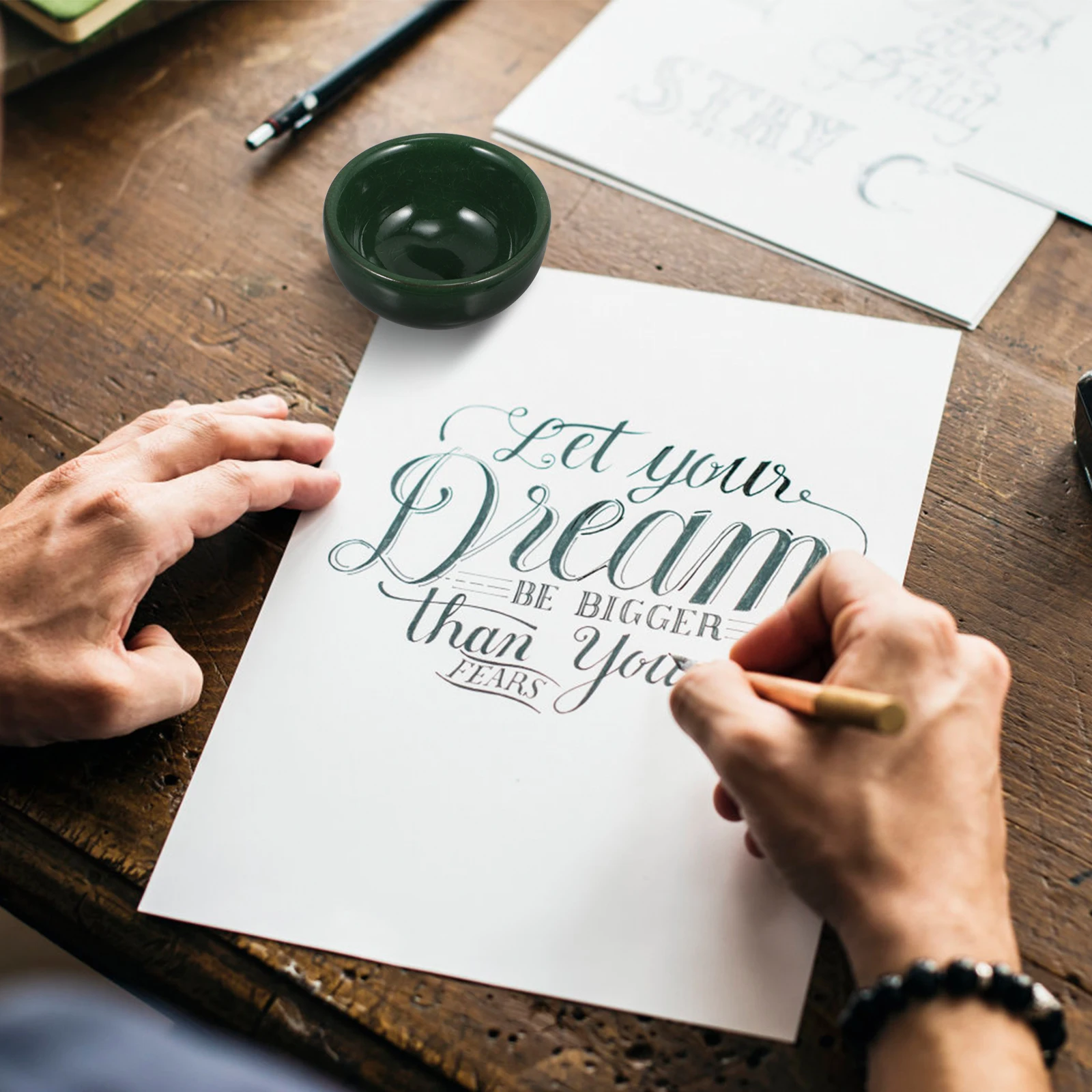 

2Pcs Ceramic Ink Dish Multi-Functional Flower Shaped Ink Plate for Calligraphy Painting Assorted Color Calligraphy Brush Tray