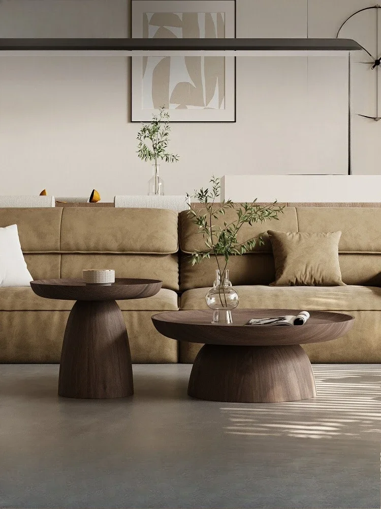 Combinación de mesa de centro redonda para sala de estar Wabi-sabi wind, atmósfera de alta gama, nueva mesa de centro medieval de madera maciza