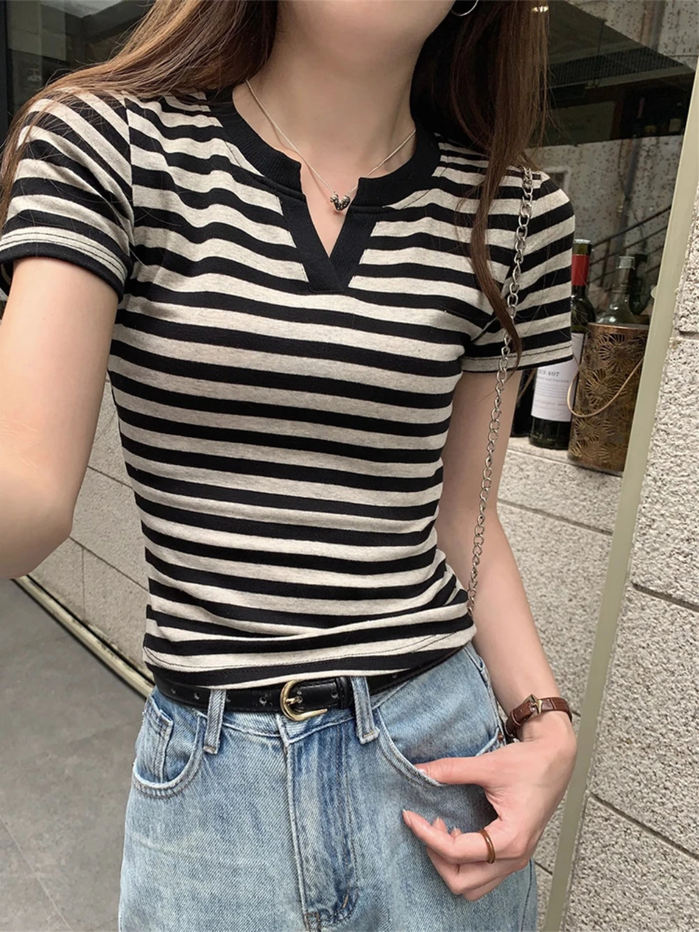 Korean Style Regular Shoulder V-Neck Contrast Color Striped T-shirt Women's Slim Fit Half Open Collar Short Sleeve T-shirt