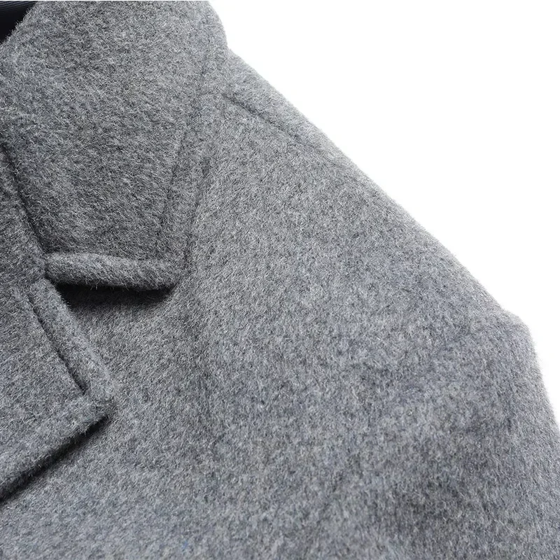 wool content 54.5% Autumn and winter woolen coats men\'s long kneee-length wool coat. Youth trendy coats cashmere coat