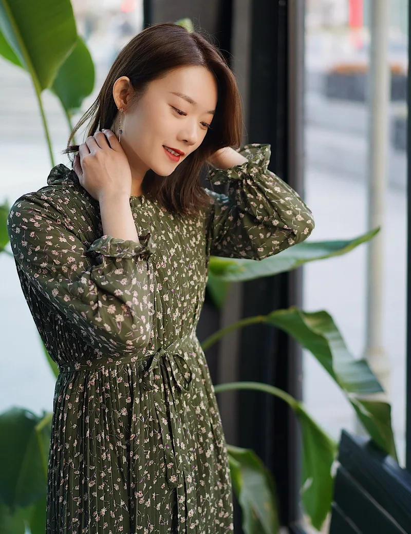 กระโปรงพลีททรงเอ ยาวคลุมเข่า สไตล์วินเทจ สีขาว สำหรับผู้หญิง