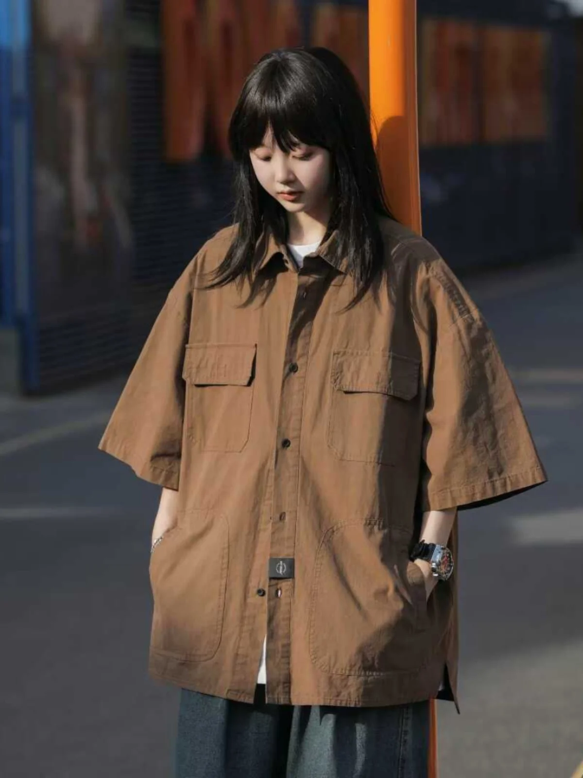 

Retro Japanese Style Loose Casual Short Sleeve Shirt Unisex Summer Versatile Half Sleeve Trendy Workwear with Pockets