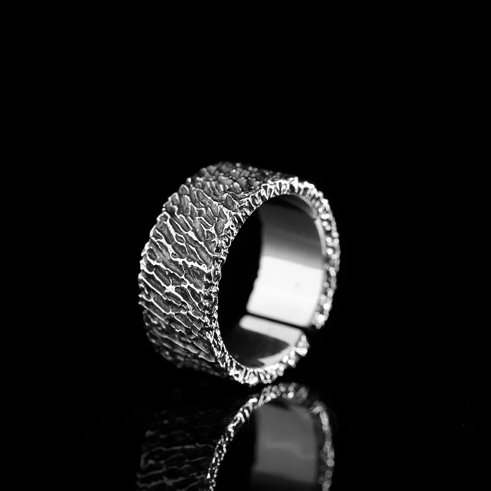 

Unusual Stunning Rock Face Thai Silver Rings Men Women Neutral 9MM Wide Finger Ring 925 Sterling Silver Jewelry Unisex Cool Ring