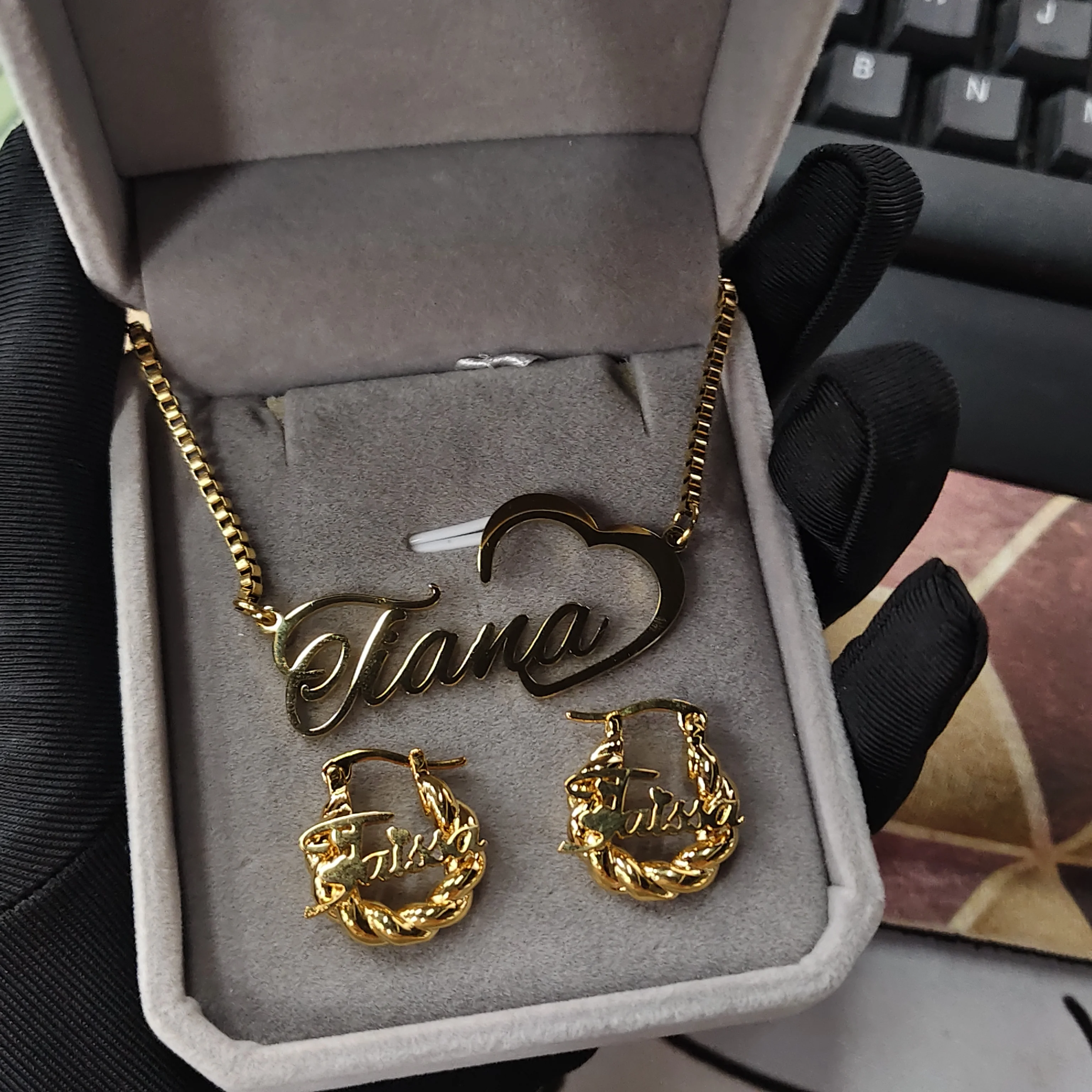 

DHQH 2026 Customized Name Love Necklace Earring Set Personalized Letter 18mm Earring Necklace Set Birthday Gift Direct Sales