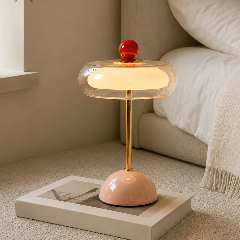 New Desktop Luminous Ornament with A  Luxury and High-end Feel, Retro Atmosphere, and Creamy Style Decoration Gift