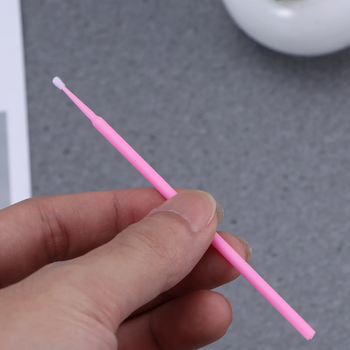 

100Pcs Disposable Micro Applicator Brush Clean Sanitary Eyelash Cotton Swabs Non-Linting Tools for Eyelash Extension Nail Art