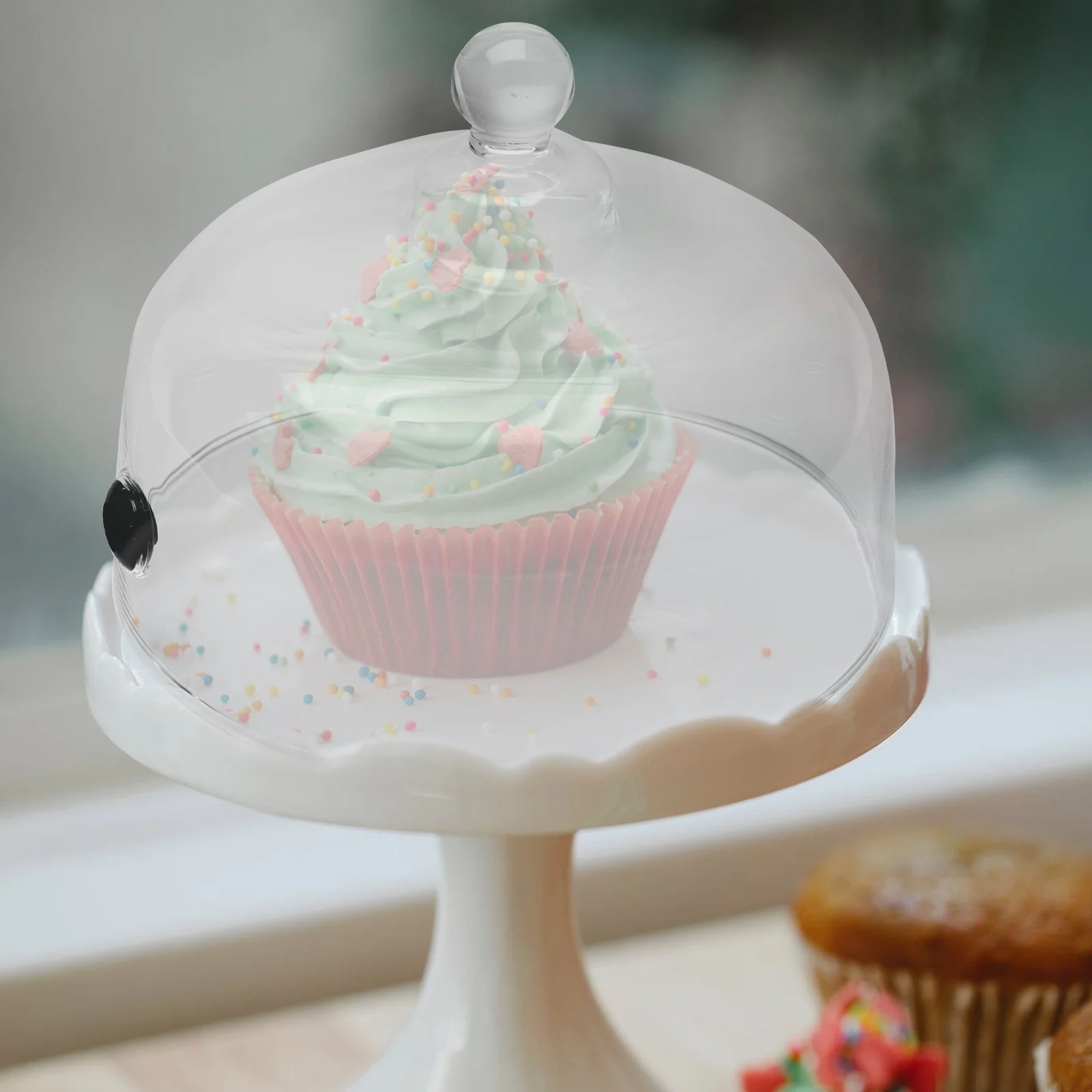 

1Pcs Premium Glass Cake Bread Cover Transparent Dessert Cloche Dish Protective Elegant Portable Easy Clean Glass Food Cover