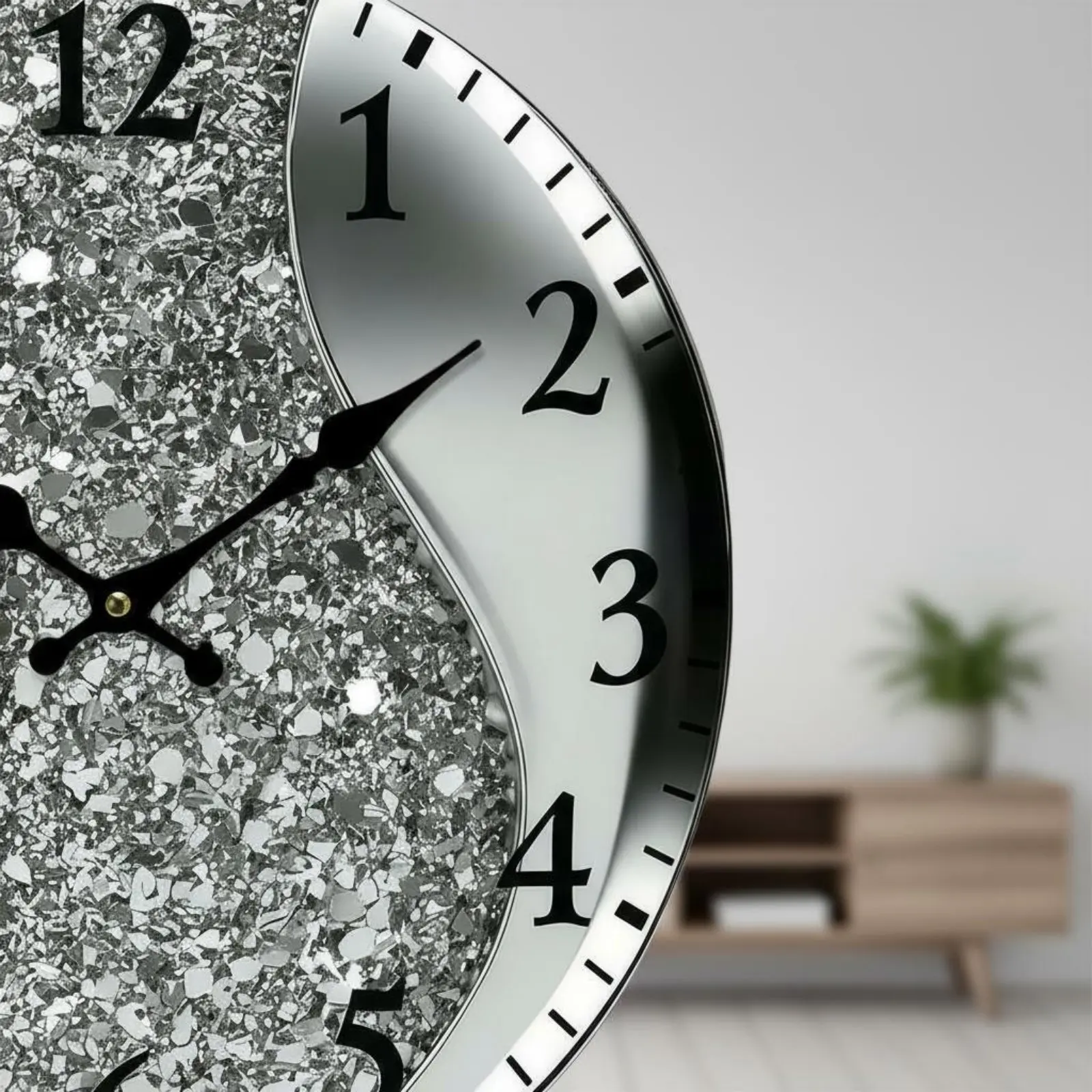 Decorative Ornamental Timepiece Luxury Design Silver Glitter Wall Clock Non-Ticking Battery-Operated Movement for Living Room