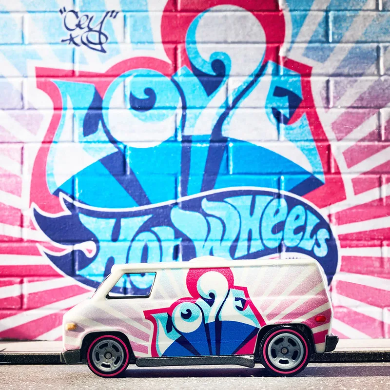 

Коллекторы Hot Wheels 2022, эксклюзивная Коллекционная модель автомобиля Cey Adams LOVE 70s Van 1:64