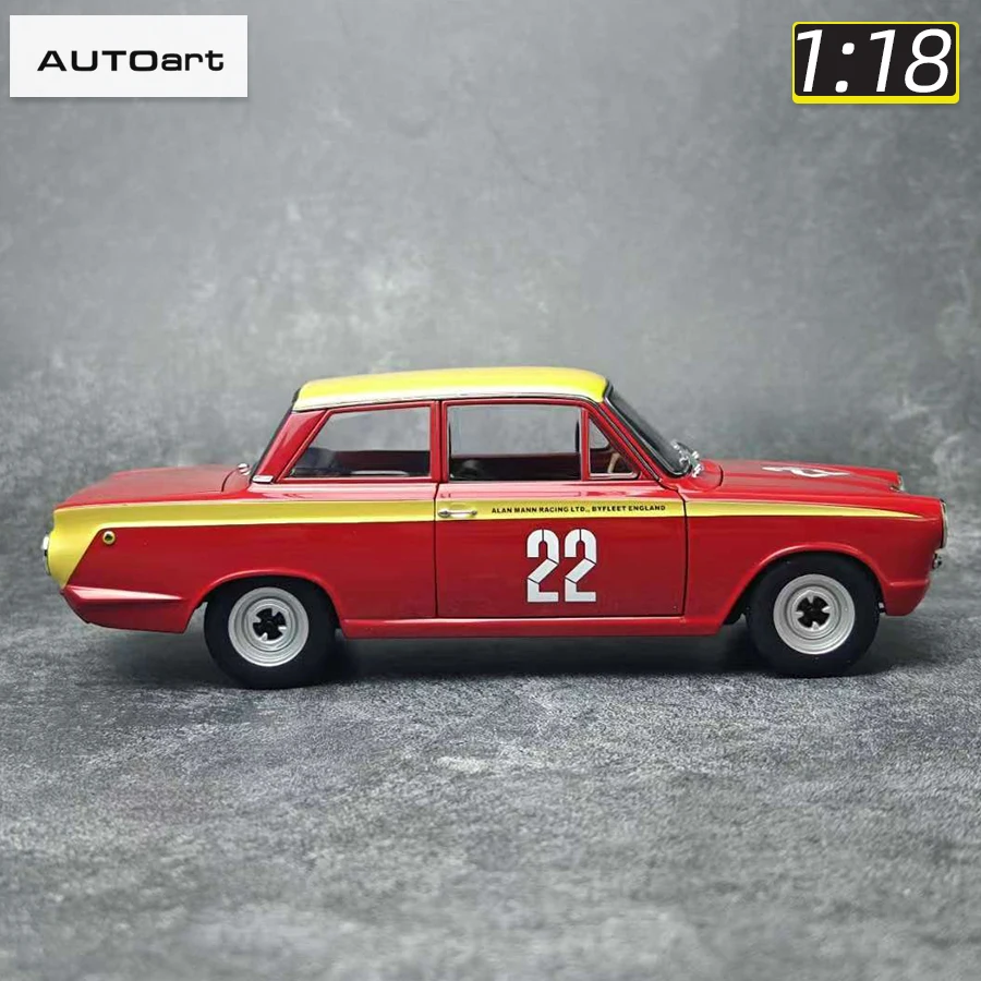 AUTOART 1/18 LOTUS CORTINA MK I CLASS WINNER OF 1964 BUDAPEST NAGYDJ ETC Car model A metal model of a classic car