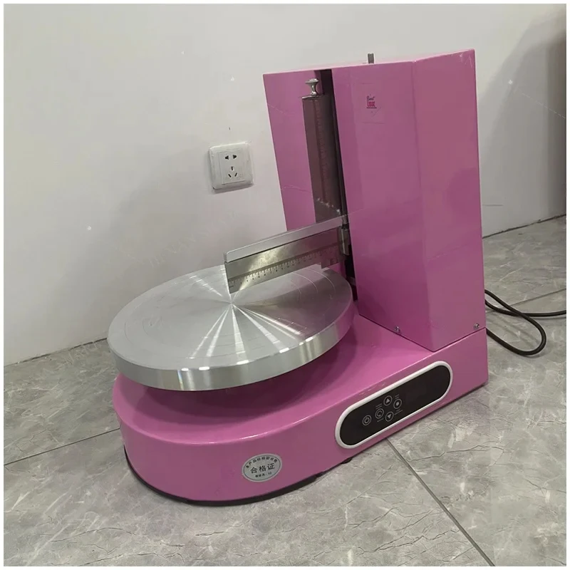 

Автоматическая машина для нанесения и декорирования крема на торты