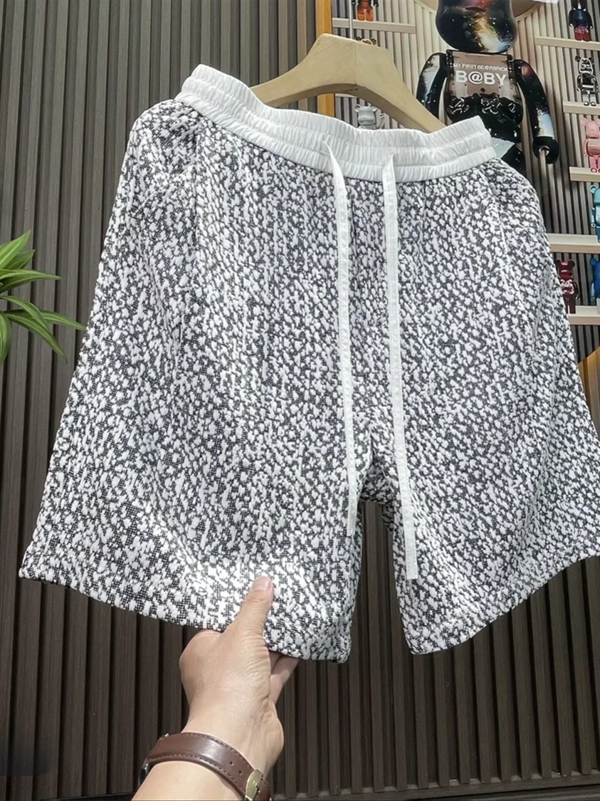 Summer Men's Fashion Lightweight Floral Shorts Vintage Print Loose Casual Sports Five-Quarter Length Beach Pants