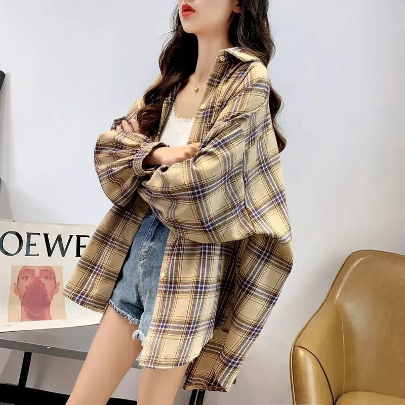 Women\'s Spring and Summer Fashion Simplicity Plaid Turn-down Collar Long Sleeve Shirts Women Clothes All-match Casual Loose Tops