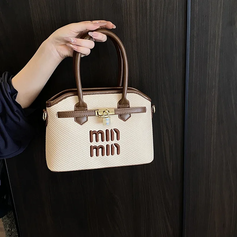 

Women's Leather Luxury Fashion Shoulder Classic Tote Bag Elegant Designer Crossbody Handbag For Everyday Look