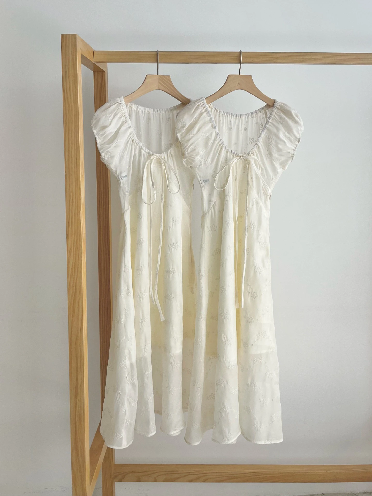 Été nouveau doux Sle brodé Dr avec nœud papillon t-shirt dimensionnel doux imprimé fleuri femmes taille haute a-ligne jupe