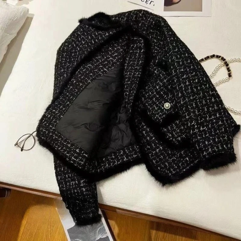 

Модная грубая цветочная текстура, элегантный и тонкий топ, маленькое ароматное пальто из утолщенной овечьей шерсти для женщин