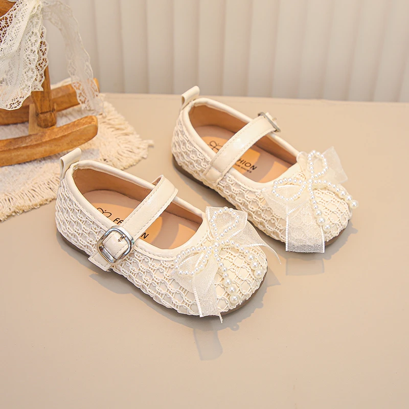 Kids Princess Shoes Round Toes Sweet Beading Girls Leather Shoes Soft Bottom 2026 Brand New Children Flat Shoes Non-slip