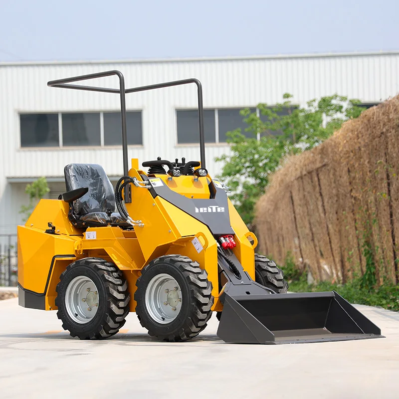 Mini minipala compatta personalizzata adatta per ruote urbane Piccola minipala a 4 ruote motrici per la costruzione di giardini agricoli