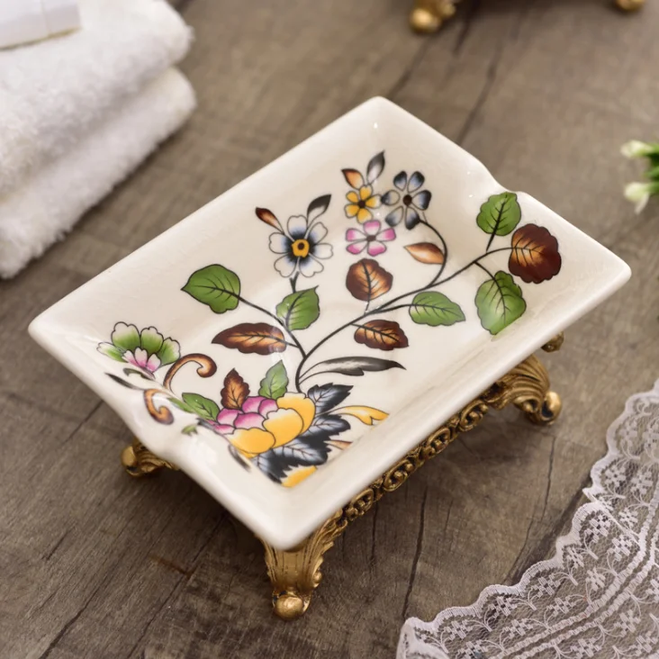 Vintage Ceramic Toilet Soap Box European Style Creative Practical Handmade Soap Dishes Bathroom Kitchen Soap Holder LF876