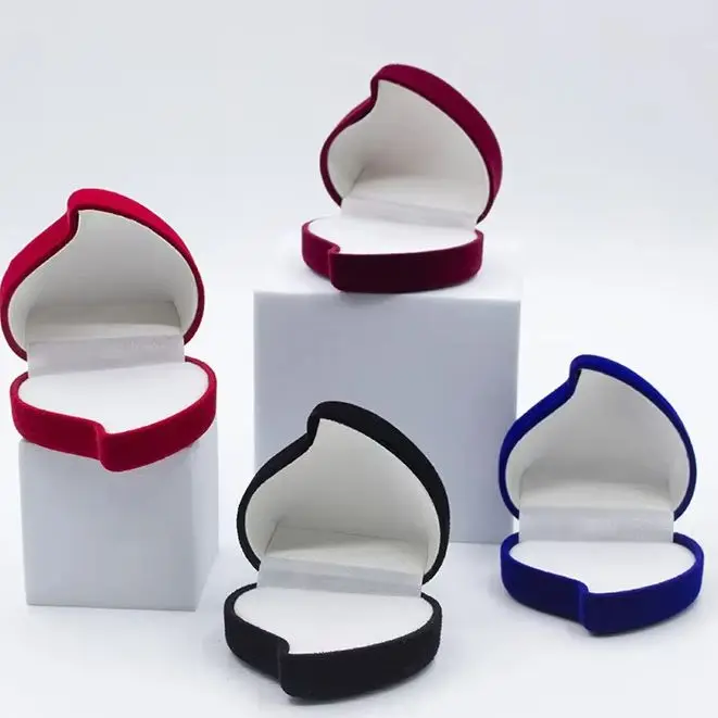 

1Pc Heart Shape Velvet Ring Box Jewelry Display Engagement Wedding Jewelry Boxes Rose Flower Design Gifts Holder for Couple ﻿