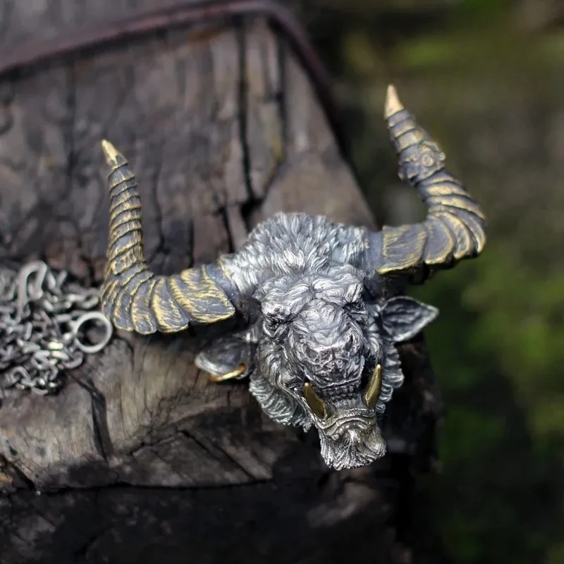 Retro Chinese Bull Demon King Pendant Necklace Buffalo Bull Horn Dominant Exquisite Neckchain Handsome Fashionable Versatile