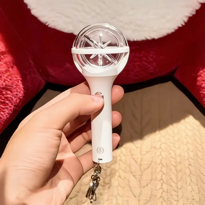 

Kpop Idols Mini Light Stick Keyrings Light Up Daniela Lara Manon Keychain SOPHIA YOONCHAE Light Stick Bag Pendant Fans Gifts