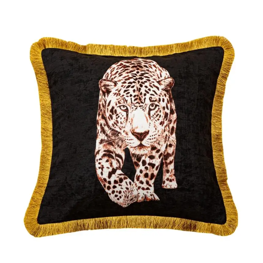 Luxury American Velvet Tiger Leopard Throw Pillow Covers Wild Animal Printed Vintage Decorative Throw Cushion Case For Home Sofa
