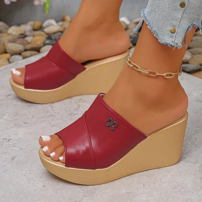 

*Fashionable/Comfortable Elegant Fashion Show Slope Heel Slippers Summer New Round Head Comfortable Casual Slippers for Women