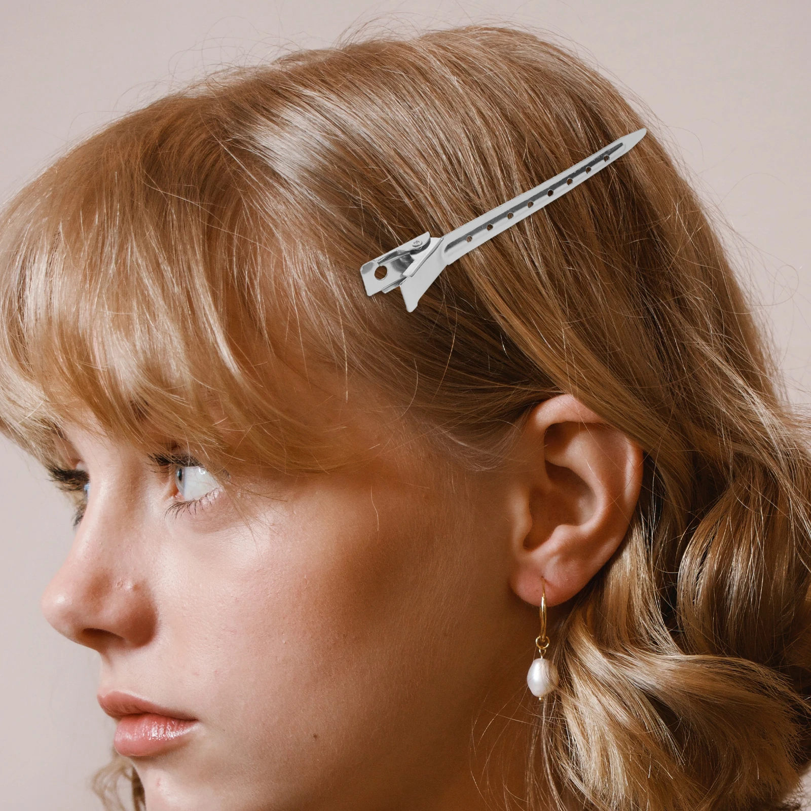 

20pcs Hairdressing Duckbill Clips Iron Material Smooth Surface Non-Slip Barber Home Styling Hair Cutting Clamps Curls Alligator
